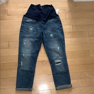 Gap maternity Capri, distressed jeans l, size 8
